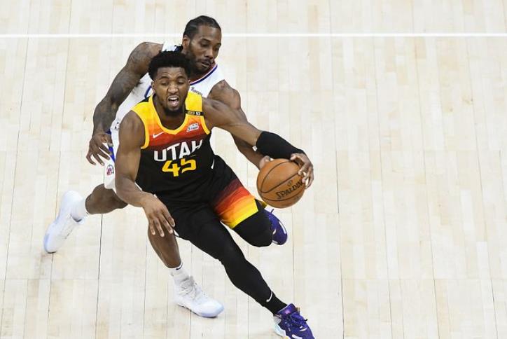 閃電俠親傳弟子!Mitchell再轟37分狂秀迷踪步,關鍵時刻送致命一擊太給力!(影)-黑特籃球-NBA新聞影音圖片分享社區