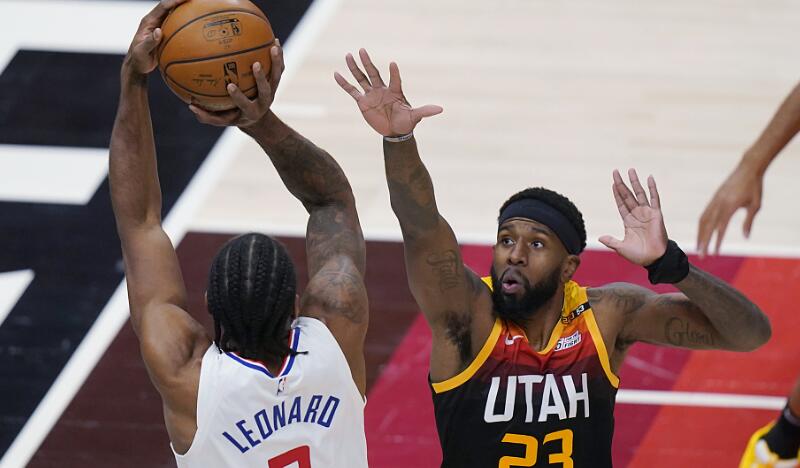 再遭恥辱！快艇低級失誤成比賽轉折點，想要翻盤需創NBA歷史第一奇跡！-黑特籃球-NBA新聞影音圖片分享社區