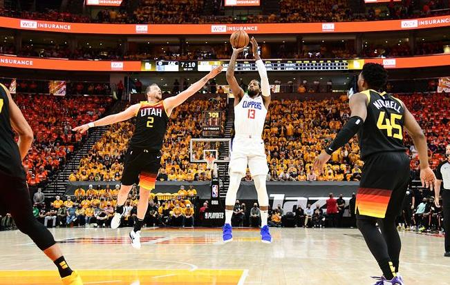 快艇兩連敗！喬治27+10+6，被爆半場不像核心，末節復甦已太遲！（影）-黑特籃球-NBA新聞影音圖片分享社區