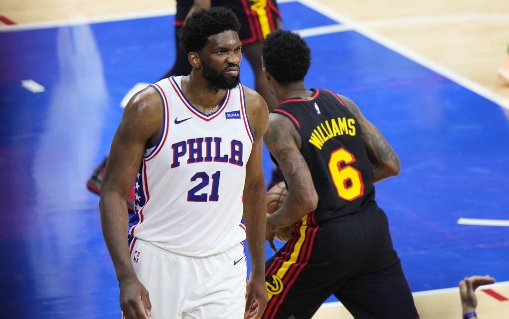 空砍31+11!Embiid陷入呆滯,關鍵時刻失誤葬送比賽,這是又一次被打哭了?(影)-黑特籃球-NBA新聞影音圖片分享社區