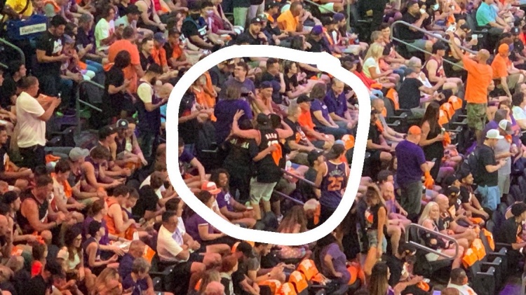 快艇太陽西決G1，打出名堂的太陽球迷被圍繞享受明星待遇-黑特籃球-NBA新聞影音圖片分享社區