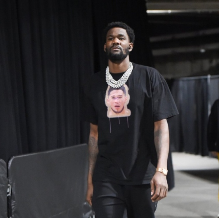 Devin Booker談DeAndre Ayton定制T卹:我還沒親眼見到跟他的關係已超越籃球-黑特籃球-NBA新聞影音圖片分享社區