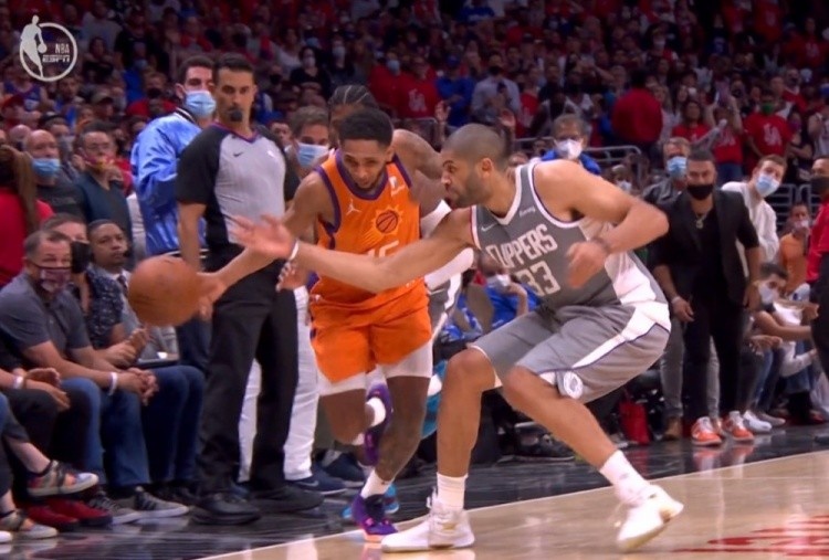 生死球不回放?Tyronn Lue:我不會抱怨DeAndre Ayton的0.9秒絕殺本也該回放確認-黑特籃球-NBA新聞影音圖片分享社區