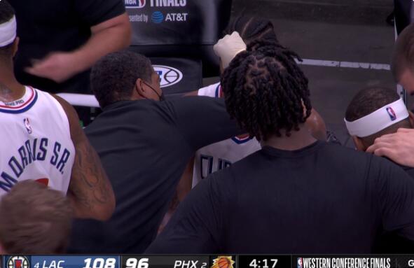 【影片】扯衣服還不夠,直接上手戳眼!Crowder防守喬治動作太狠,被判一級惡意犯規!-黑特籃球-NBA新聞影音圖片分享社區