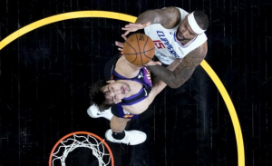 救火隊員！Ivica Zubac受傷DeMarcus Cousins出戰12分鐘砍下15分2板3助！-黑特籃球-NBA新聞影音圖片分享社區