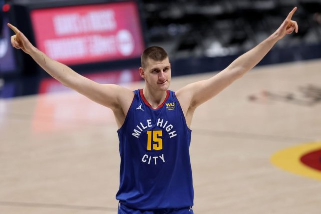 5年2.41億美元!Jokic明年可簽超級頂薪,專家:NBA史上最大合同!-黑特籃球-NBA新聞影音圖片分享社區