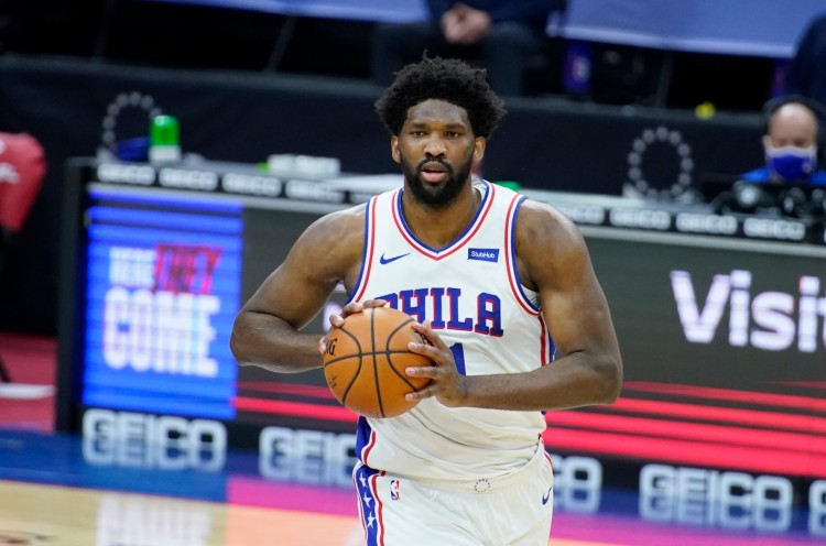 空砍31+11!Embiid陷入呆滯,關鍵時刻失誤葬送比賽,這是又一次被打哭了?(影)-黑特籃球-NBA新聞影音圖片分享社區