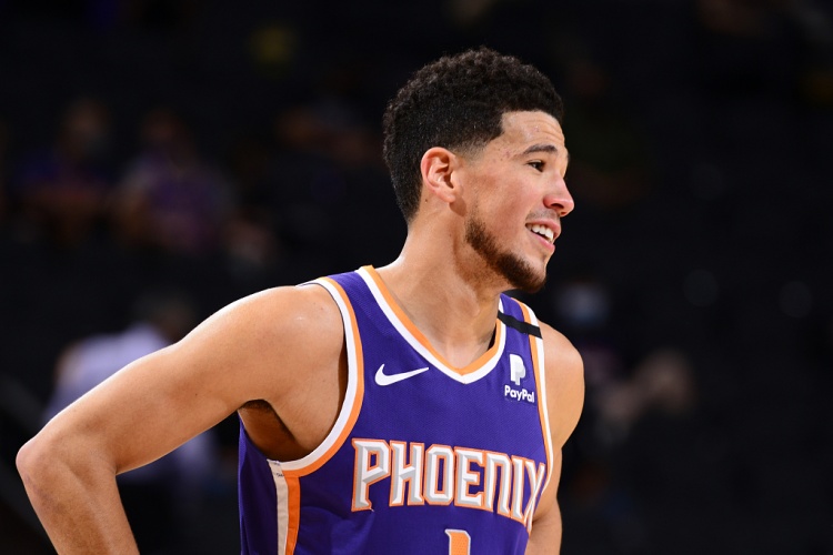 太強了！Booker兩節半轟下37分，刷新個人季後賽單場得分紀錄-黑特籃球-NBA新聞影音圖片分享社區