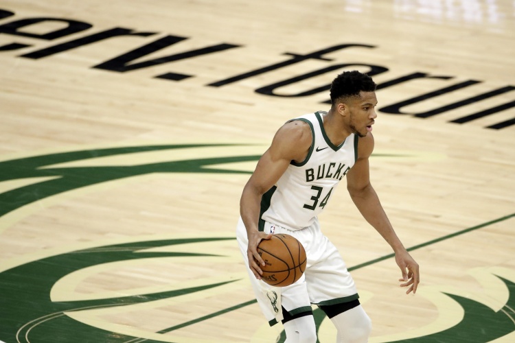 公鹿今日34分大勝，創分區決賽G1輸球後G2歷史第2大贏球分差！-黑特籃球-NBA新聞影音圖片分享社區