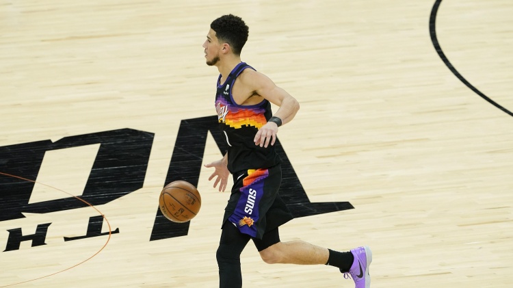 Booker季後賽砍下得分40+大三元，太陽隊史Barkley後第二人！-黑特籃球-NBA新聞影音圖片分享社區