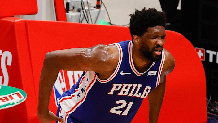NBA playoffs: Joel Embiid leaves with knee soreness, Sixers lose Game 4 to Wizards