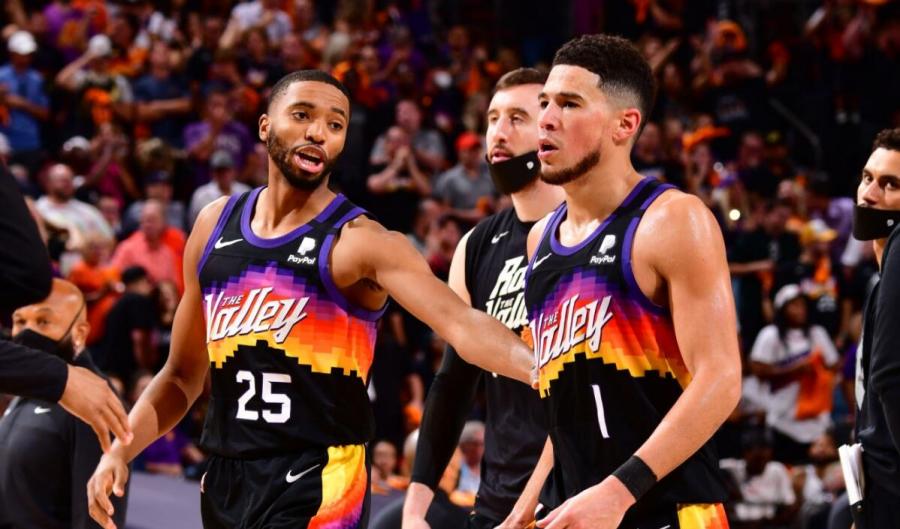 太陽四喜臨門!球隊對保羅回歸很有把握,Booker打44分鐘並不累!-黑特籃球-NBA新聞影音圖片分享社區