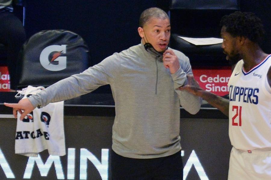 Calm coach Tyronn Lue gives poise to new-look Clippers - UPI.com