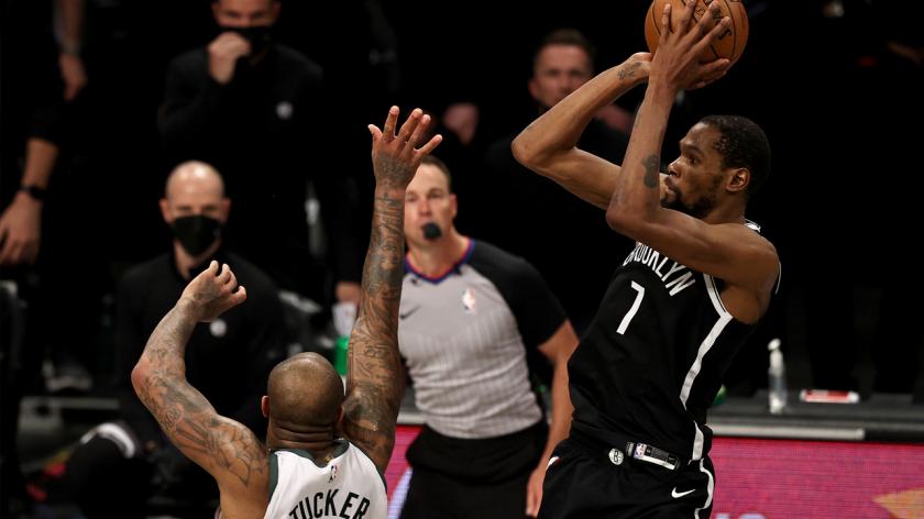 Steph Curry, Draymond react to Kevin Durant&#39;s Game 7-tying shot | RSN