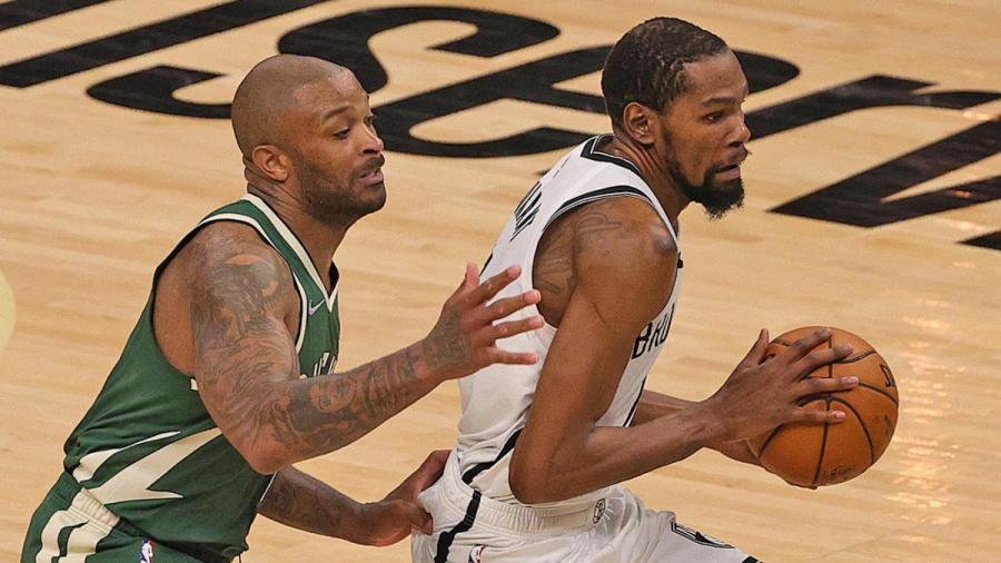 Bucks-Nets: P.J. Tucker put on a defensive clinic against Kevin Durant, and the basketball gods rewarded him - CBSSports.com