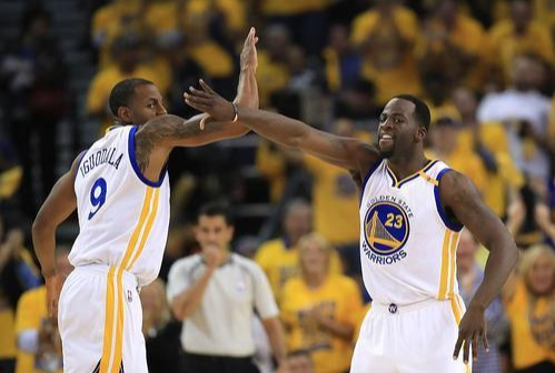 16年勇士取得NBA歷史第一的73勝9負戰績,Green場均14分,Iguodala 7分,那Curry和Thompson呢?-黑特籃球-NBA新聞影音圖片分享社區