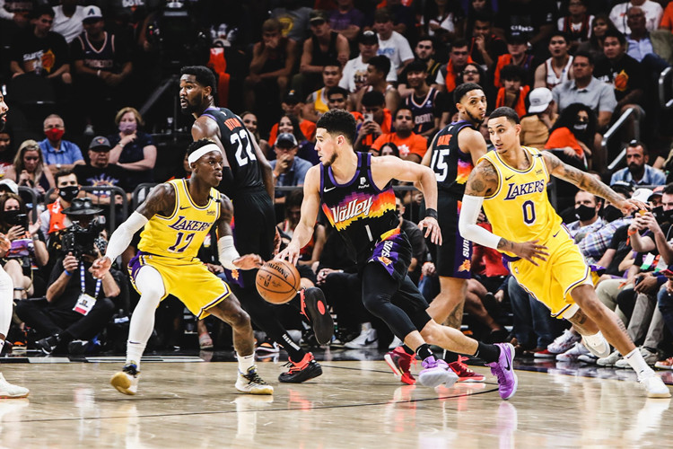 湖人2-3太陽 | Davis缺席,James 24+5+7,Booker 30+7,太陽大勝湖人贏得天王山(影)-黑特籃球-NBA新聞影音圖片分享社區