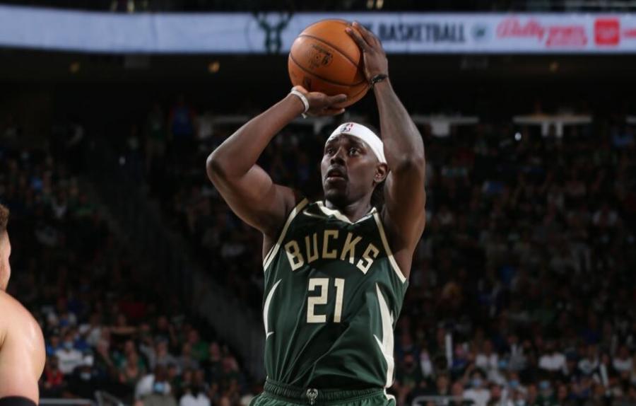 【影片】教科書一般的陀螺轉身上籃!假日哥拒絕籃網逆轉,11.1秒準絕殺立大功!-黑特籃球-NBA新聞影音圖片分享社區