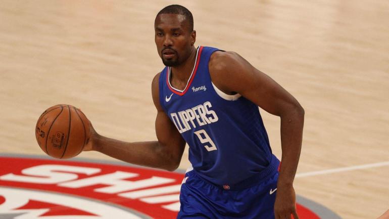 Clippers&#39; Serge Ibaka done for season after undergoing surgery on ailing  back - News AKMI