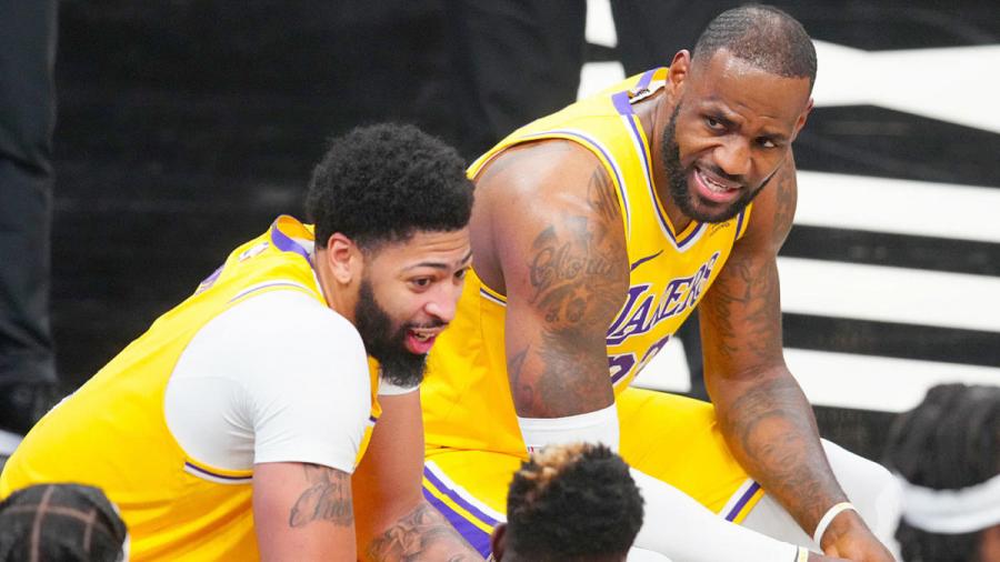 Lakers-Suns: LeBron James told Anthony Davis not to rush back from groin injury, per report - CBSSports.com