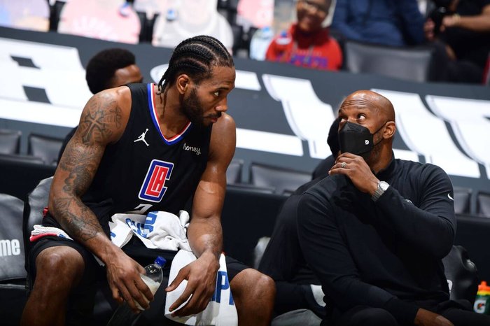 Clippers&#39; Kawhi Leonard out for Game 2 vs. Suns with knee injury - The  Athletic