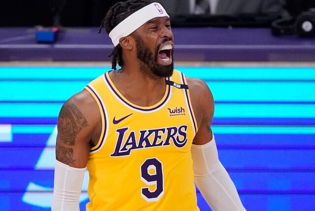 Lakers News: Wesley Matthews, Frank Vogel Believe Not Panicking Is Key To Ending Shooting Struggles