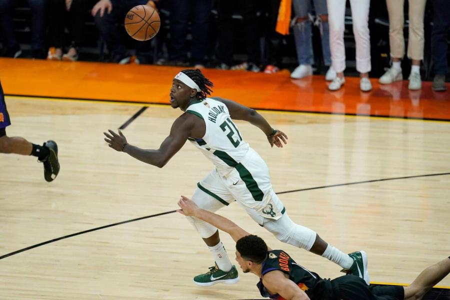 2021 NBA Finals: Jrue Holiday steal, alley-oop to Giannis seal Bucks&#39; Game 5 win vs. Suns - The Athletic