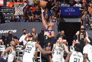 Mike Budenholzer:Paul和Booker吸引防守注意力,我們要提升三分球防守-黑特籃球-NBA新聞影音圖片分享社區