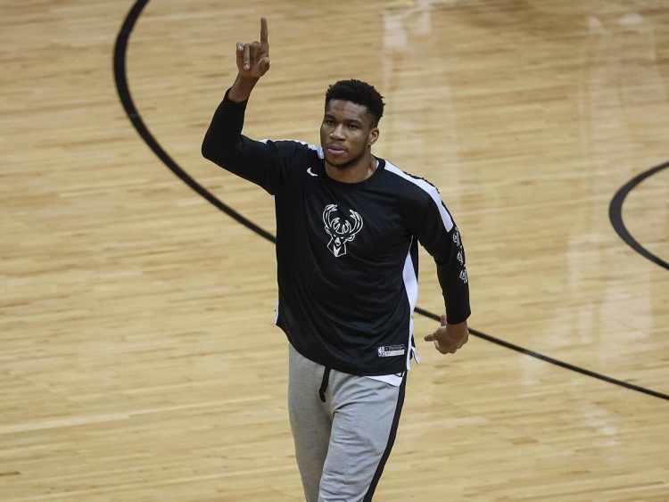 字母哥個人生涯前三場總冠軍賽共砍下103分，歷史第四高！-黑特籃球-NBA新聞影音圖片分享社區