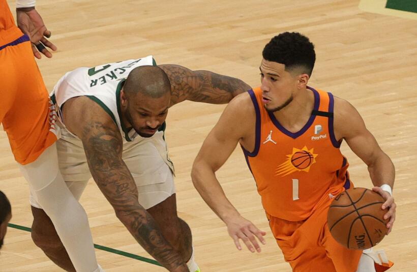 太陽輸得真冤!2分鐘4次錯漏判,公鹿3次獲利,NBA 25年資深老裁判鬧笑話!-黑特籃球-NBA新聞影音圖片分享社區