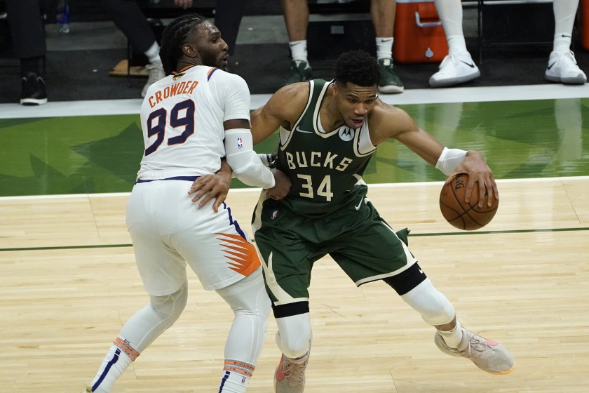 Bucks win Game 3 behind Giannis Antetokounmpo's 41 points - Los Angeles  Times