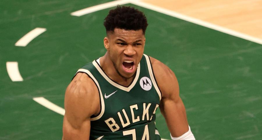 Giannis Antetokounmpo Destroyed The Suns To Get The Bucks A Game 3 Win