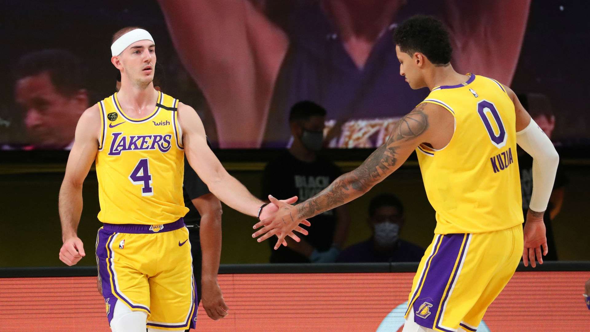 alex-caruso-kyle-kuzma-nbae-gettyimages_w2aeuvq0v5851rlo0tygq6jga