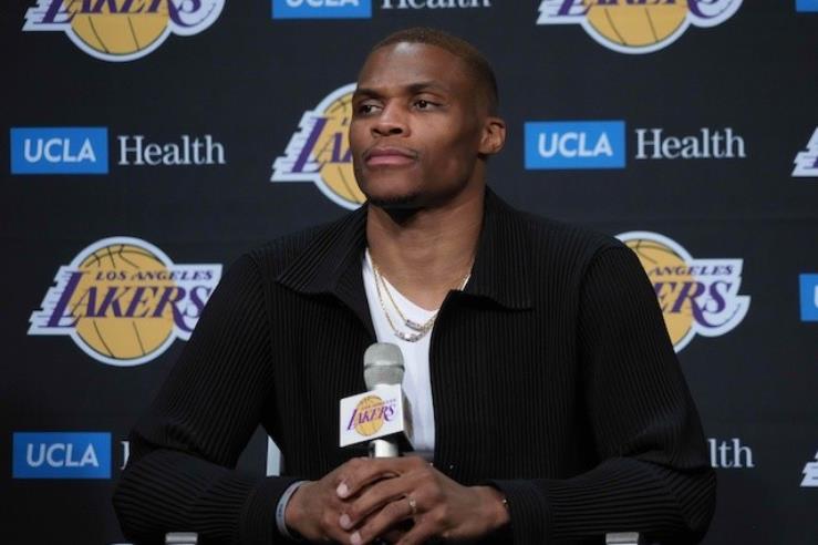NBA高管球探評最佳最爛運作!威少兩度上榜,韋德發聲:別輕視他-黑特籃球-NBA新聞影音圖片分享社區