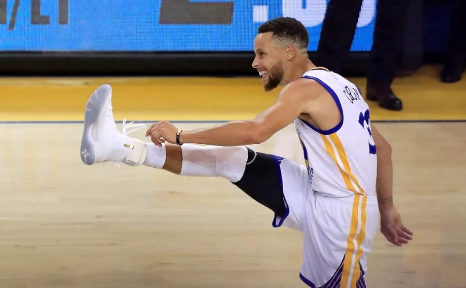 超級頂薪有多難?歷史僅這八人,而一人已成垃圾合同!-黑特籃球-NBA新聞影音圖片分享社區
