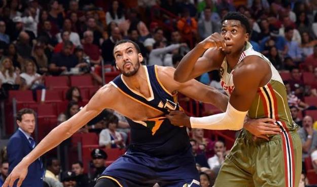 為什麼NBA球星到了FIBA變普通?NCAA名帥:FIBA對抗比NBA強三倍!-黑特籃球-NBA新聞影音圖片分享社區