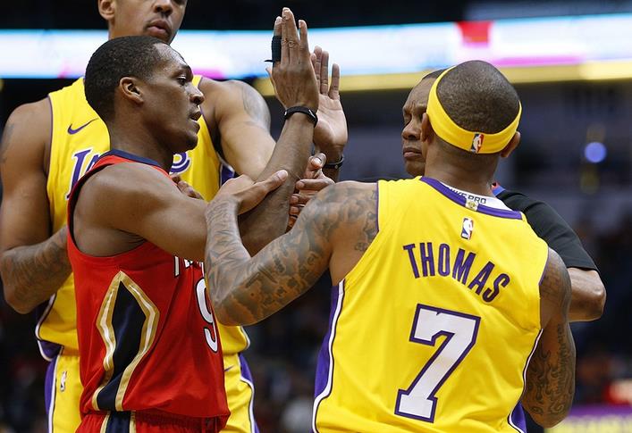 再見了,小Thomas!差點就簽約湖人成功,奈何半路殺出了個Rondo…-黑特籃球-NBA新聞影音圖片分享社區