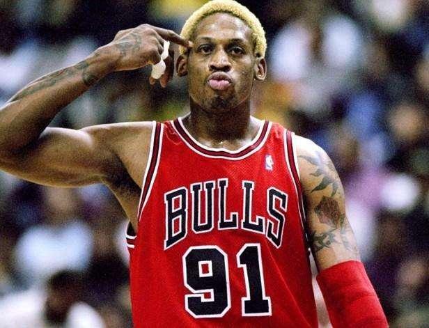 Rodman當年想穿69號球衣,卻被NBA禁止,這背後有著什麼含義?-黑特籃球-NBA新聞影音圖片分享社區