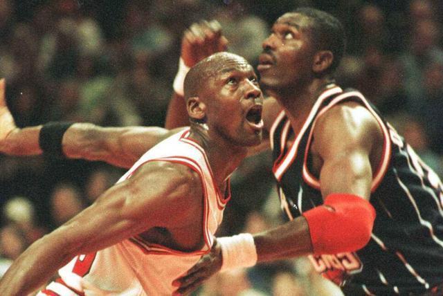 Iverson:我沒見過比詹姆斯、喬丹和Kobe更好的,但一碼歸一碼,喬丹是最好的!-黑特籃球-NBA新聞影音圖片分享社區