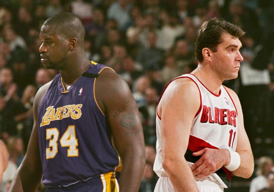 Shaquille O&#39;Neal and Arvydas Sabonis. Great rivalry! | Shaquille o&#39;neal, Sports, Sports jersey