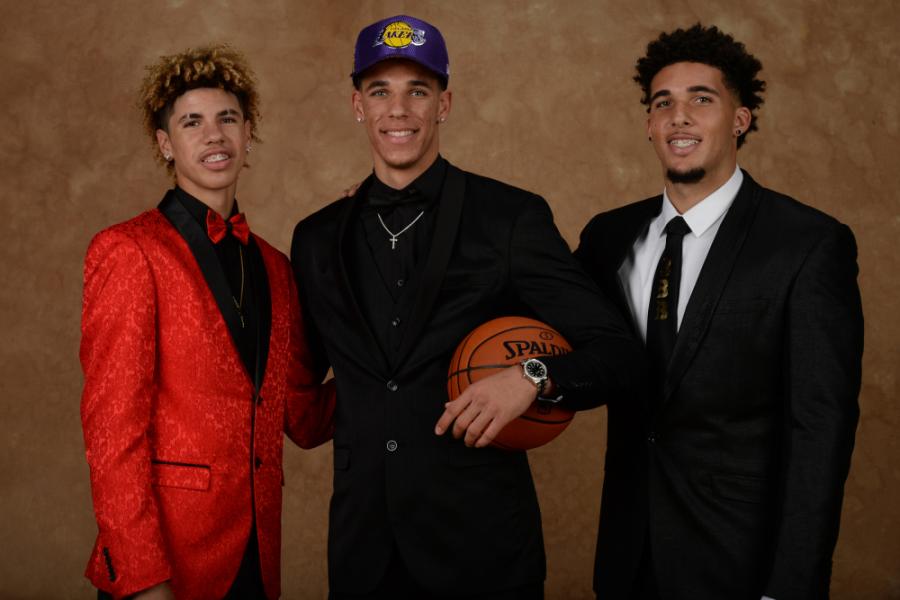 LaVar, Lonzo, LaMelo Ball react to LiAngelo signing with Pistons
