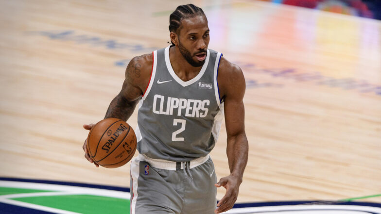 Clippers&#39; Kawhi Leonard out at least 1 week with sore foot | NBA.com