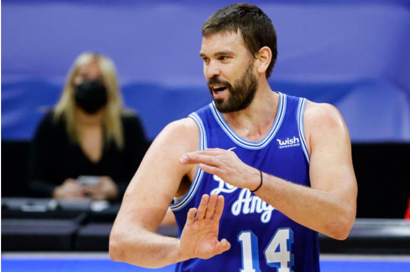 湖人下一步送走小Gasol?美媒列最可行交易方案:天才榜眼Parker成潛在目標-黑特籃球-NBA新聞影音圖片分享社區