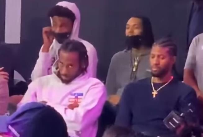 【影片】快艇新球館正式奠基!Leonard和喬治面無表情一幕遭調侃,詹姆斯回應笑哭!-黑特籃球-NBA新聞影音圖片分享社區