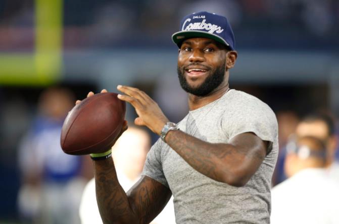詹姆斯:十年前2支NFL球隊招募我,本有機會延續橄欖球生涯!-黑特籃球-NBA新聞影音圖片分享社區