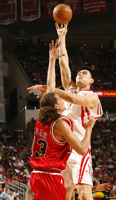 Yao Ming Mania! All about Chinese basketball star and NBA All-Star Yao Ming » Blog Archive » Rockets&#39; barrage of treys buries Bulls for 12th win in a row