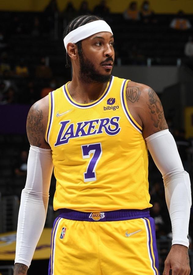 【影片】火爆瓜哥誰敢惹？安東尼搶籃板再度爆粗：**給我滾開！身後卻是威少和詹姆斯…-黑特籃球-NBA新聞影音圖片分享社區