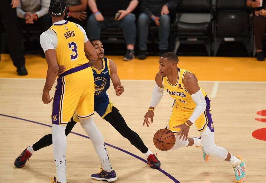 柯瑞和追夢綠缺席,「360」組合首次合體砍47分,湖人不敵勇士遭遇熱身賽五連敗!(影)-黑特籃球-NBA新聞影音圖片分享社區