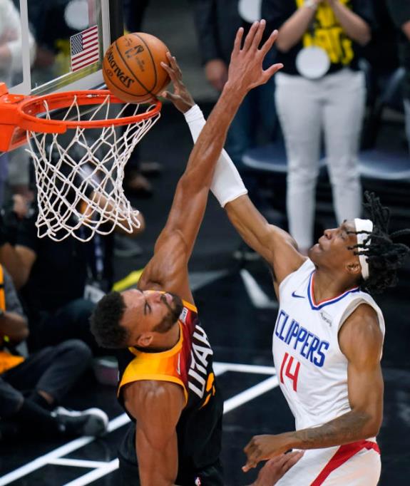 2年2200萬續約48號秀！季後賽狂轟39分率快艇進西決，球迷紛紛祝賀：他值得！-黑特籃球-NBA新聞影音圖片分享社區