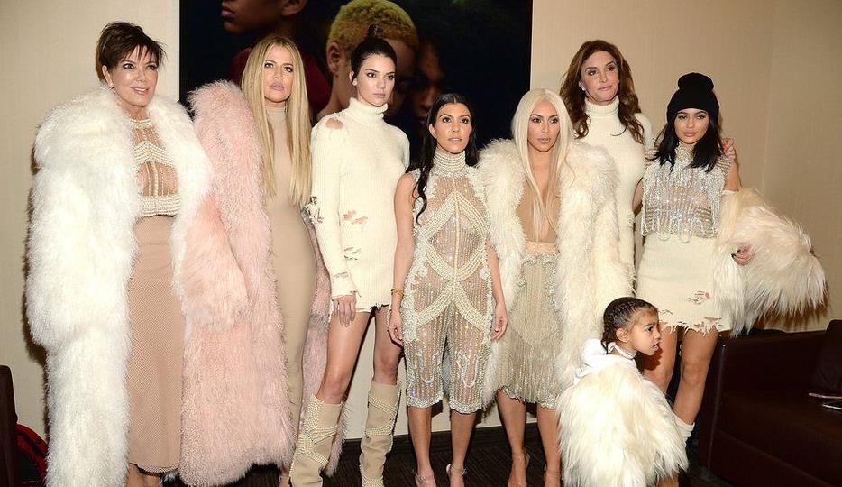為何NBA的黑人球星偏愛娶白人老婆?原因很現實,主要有三點!-黑特籃球-NBA新聞影音圖片分享社區